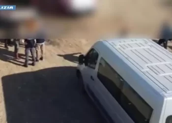 Sfruttava i migranti per lavorare nei campi, arrestato 39ennne