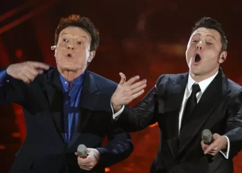 Massimo Ranieri: “Tiziano Ferro e Nek nel prossimo album”. Sanremo? “Tornerei anche in gara”