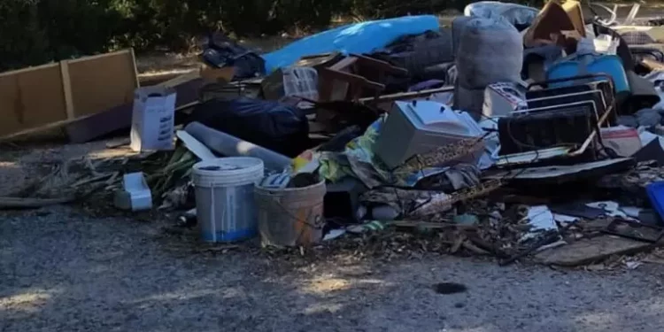 Abbandono rifiuti, due persone denunciate a Sant’Antioco