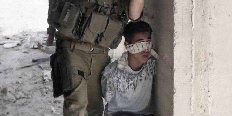 L’esercito israeliano usa i palestinesi come scudi umani