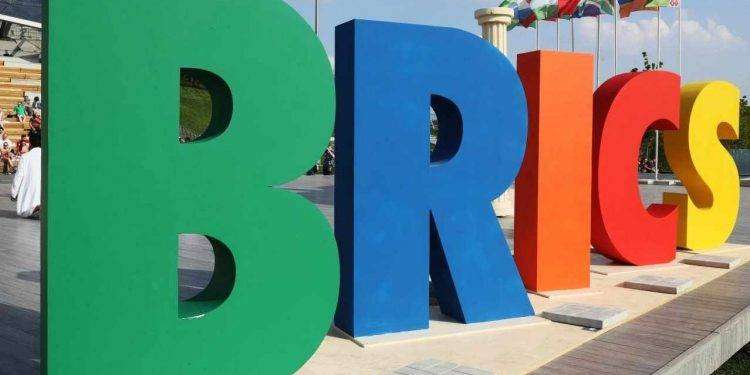 In tanti Stati in tutto il pianeta voglio aderire alla Brics