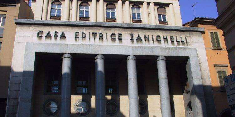 Zanichelli, tra i neologismi overtourism, bubble tea e maranza