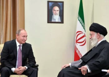 Putin a Khamenei: ‘Evitare civili nella risposta a Israele’