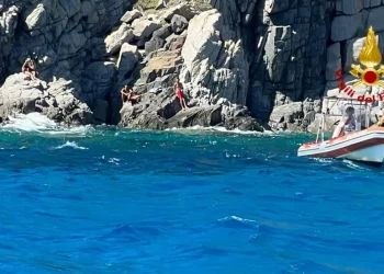 Torre delle Stelle, in balia del mare durante l’escursione in Sup