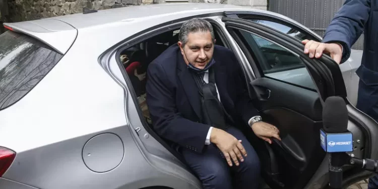 Ex governatore Giovanni Toti torna libero