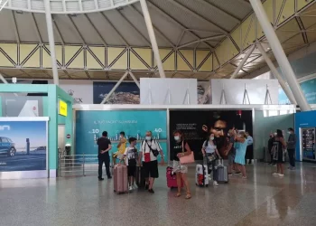 Aeroporti nord Sardegna, a luglio quasi 1mln passeggeri, è record
