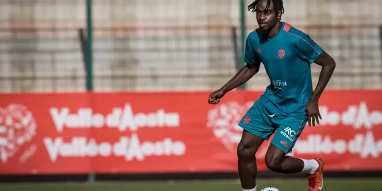 Il Cagliari chiude il ritiro, sabato amichevole a Modena