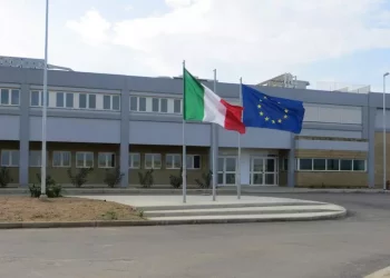 Nuova aggressione in carcere a Cagliari, due poliziotti feriti