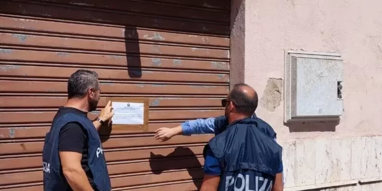 Pestaggi e spaccio di droga, chiuso un bar a Sorso