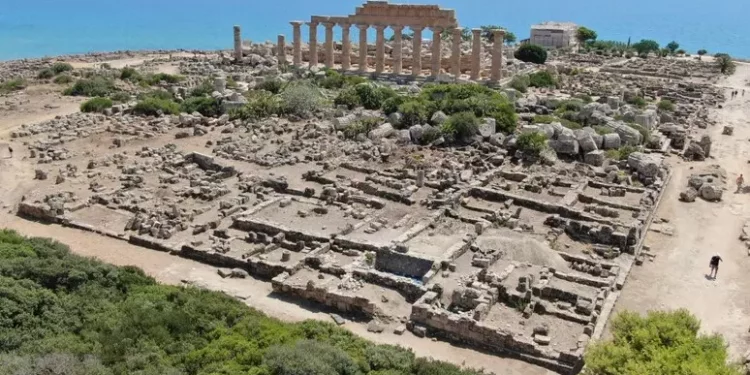 Nel Parco di Selinunte scoperto un piccolo tempio