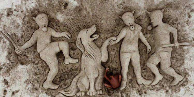 Cane sordo e cieco massacrato e ucciso, lo sdegno in una scultura di sabbia