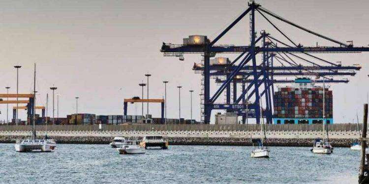 La Namibia vieta l’attracco di una nave che trasportava carichi militari per Israele