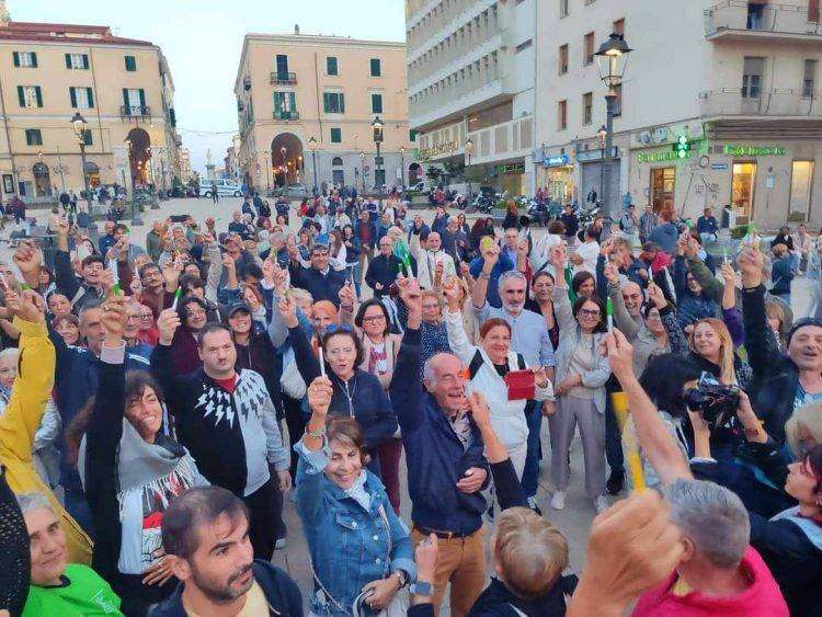 Sassari, Flash Mob “Una penna al vento” chiude la raccolta firme di Pratobello 24