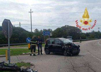 Arzachena, scontro tra auto: due feriti