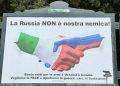 “La Russia non è il nostro nemico”, migliaia di manifesti in tutta Italia