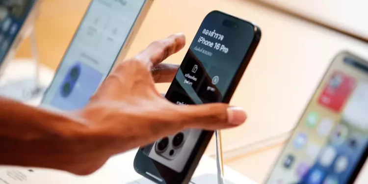 Apple punta sulla riparabilità dei nuovi iPhone 16