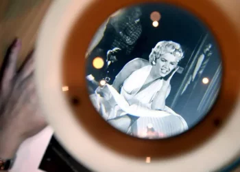 Compie 70 anni la foto più iconica di Marilyn Monroe