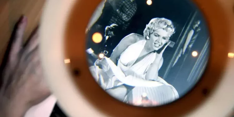 Compie 70 anni la foto più iconica di Marilyn Monroe