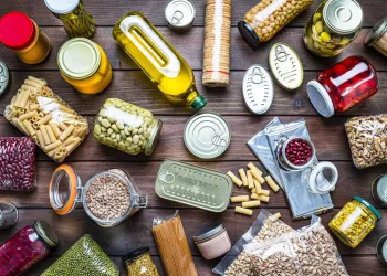 Dalle confezioni dei cibi 3.600 contaminanti nel corpo umano