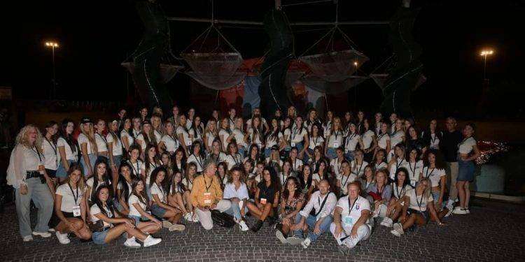 Riccione, semifinale di Miss Reginetta d’Italia: sia va verso le prime esclusioni