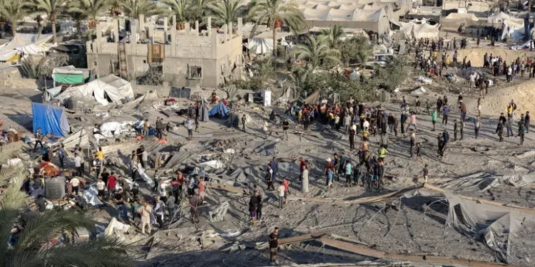 Media, ‘9 palestinesi uccisi in raid notturni su Gaza’