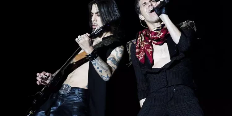 Jane’s Addiction annullano tour dopo rissa tra Farrell e Navarro
