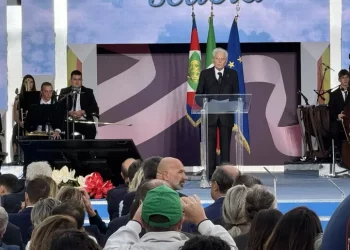 Mattarella accolto a Cagliari al suono delle launeddas