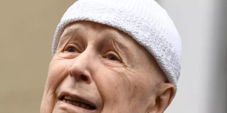 Morto regista teatrale Beppe Menegatti, marito di Carla Fracci