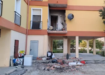Paura a Sedilo, esplode una bombola sul terrazzino di un’abitazione