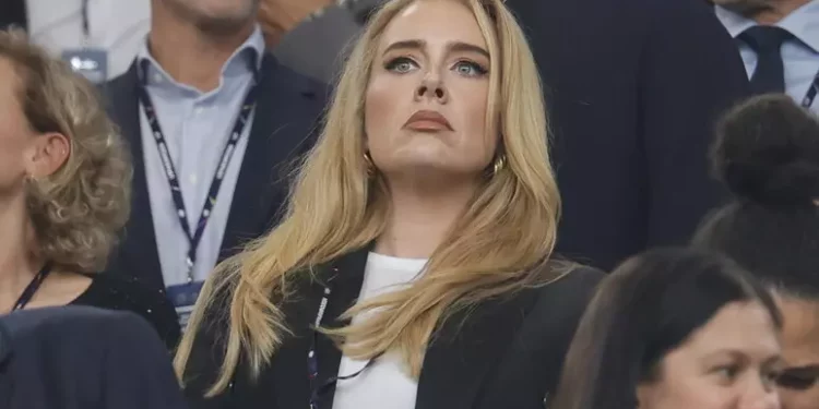 L’annuncio di Adele, ‘mi prendo una lunga pausa dai concerti’