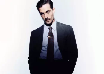 Damiano David annuncia il suo debutto solista con Silverlines