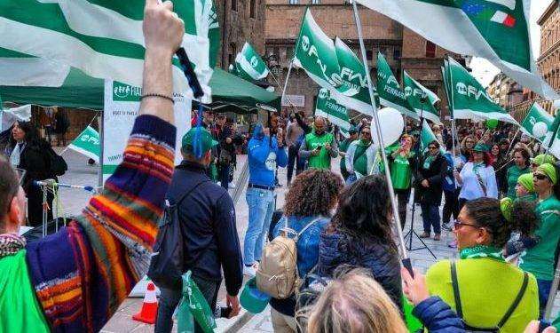 Fials su Asl 8: “La gestione del Manager Tidore ha danneggiato i lavoratori?”