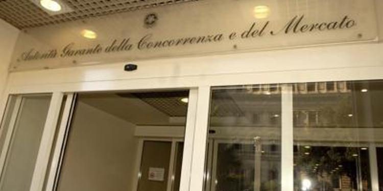 Faro dell’Antitrust su Shein, inganna sull’ambiente