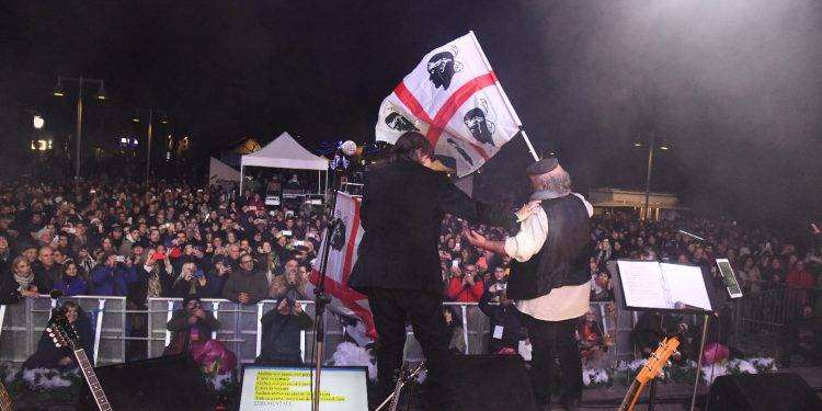 Il 28 settembre ad Arzachena in concerto gli Istentales con Elio e i Tenores di Neoneli