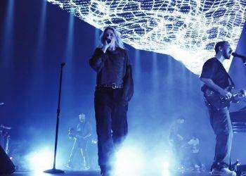 I Linkin Park annunciano la nuova cantante, nuovo album e tour