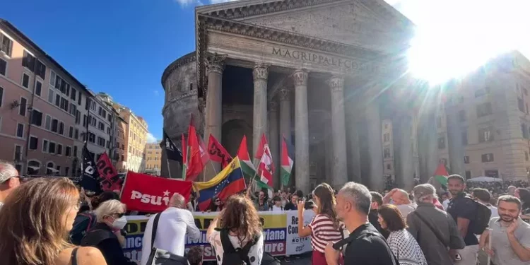 ‘Stop bombe in Libano’, presidio a Roma davanti Pantheon