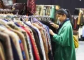 Confesercenti-Ipsos, vola la moda second hand, vale 6 miliardi