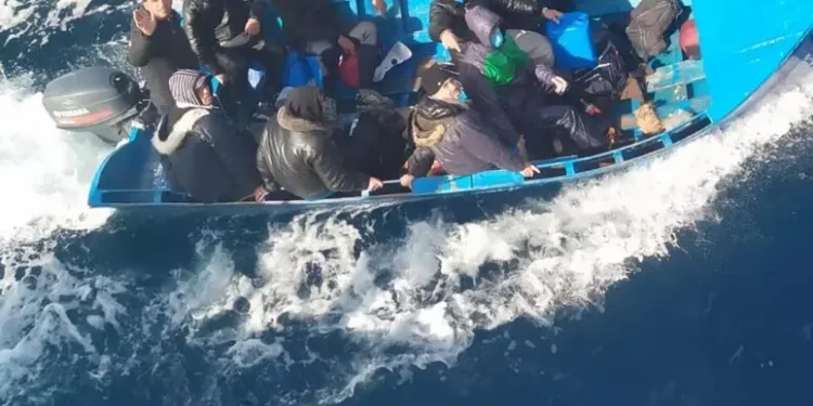 Raffica di sbarchi di migranti in Sardegna, arrivati in 75