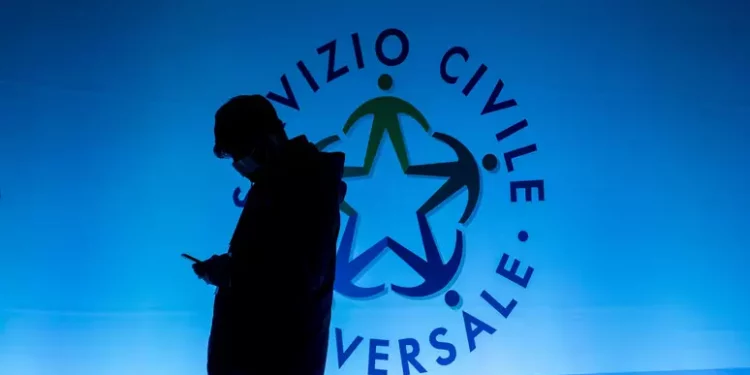 Servizio civile universale, con i progetti Amesci 2.742 volontari in campo