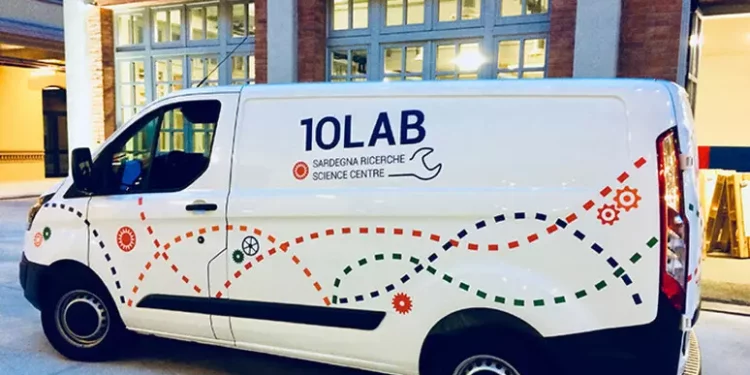 Tour scientifico del 10Lab contro la dispersione scolastica