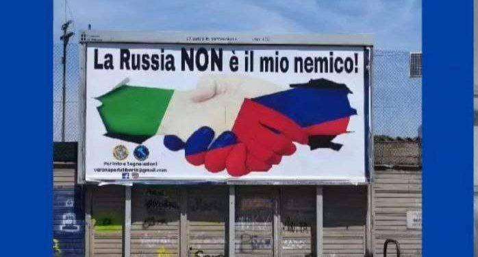 I manifesti della campagna Russia Amica sospesi a Pordenone