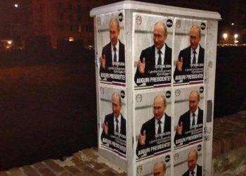 A Genova affissi manifesti in onore di Vladimir Putin