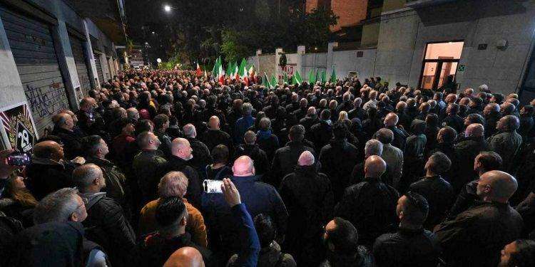 Saluti romani: dopo la Cassazione, assolti a Milano