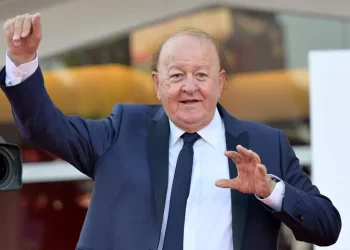 Boldi, ‘a Natale sarò un ministro ex sessantottino’