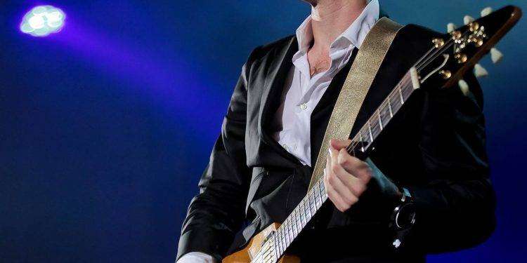 Il bluesman dei record Joe Bonamassa arriva a Pordenone e Roma il prossimo luglio!