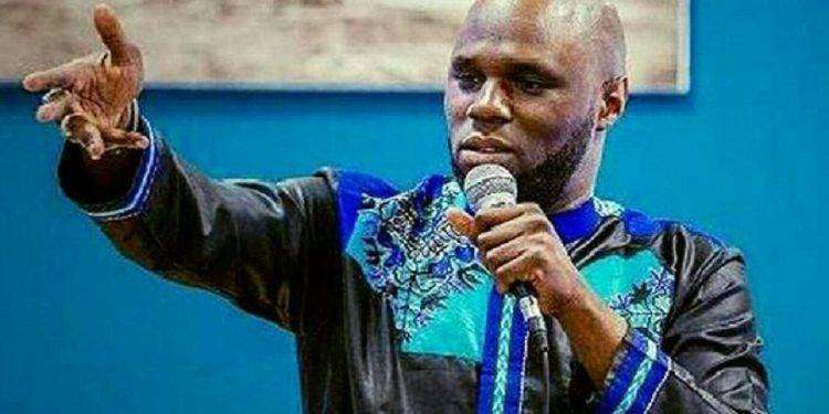 La Francia arresta Kemi Seba, l’attivista che sta guidando la Rivoluzione in Africa