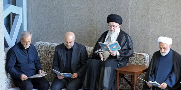 Khamenei, ‘l’Iran non esiterà né ritarderà contro Israele’