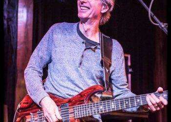 Morto Phil Lesh, fondatore e bassista dei leggendari Grateful Dead