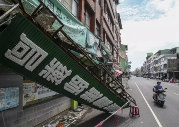 Quattro morti e 700 feriti a Taiwan per il tifone Krathon