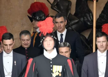 Sanchez, ‘il mondo fermi l’export di armi verso Israele’